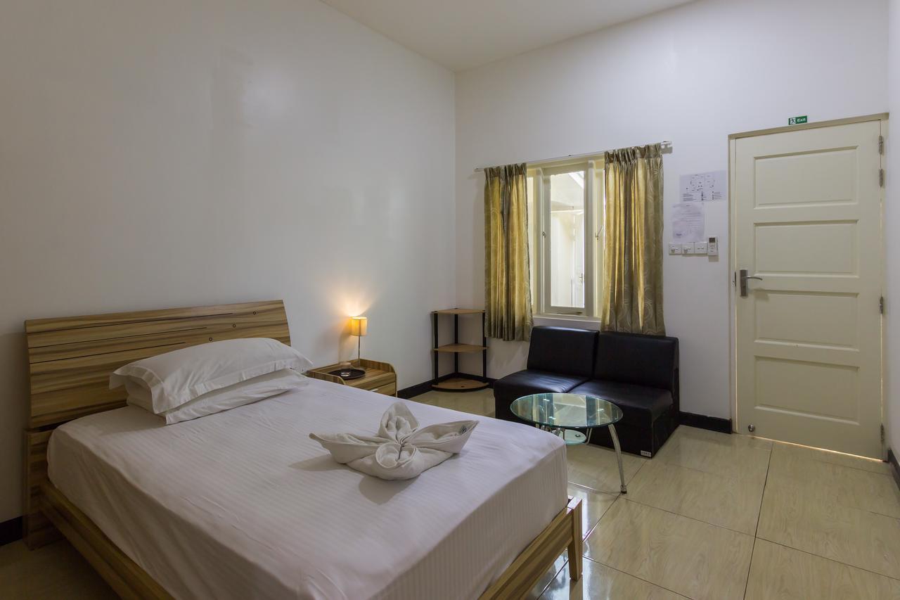 Hotel Surf Trip Maldives Thulusdhoo Exterior foto